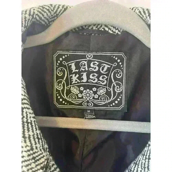 Last Kiss Black & White Houndstooth Women's Jacket Size M large buttons pockets - Picture 4 of 6